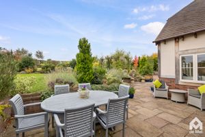 Photo 25- click for photo gallery